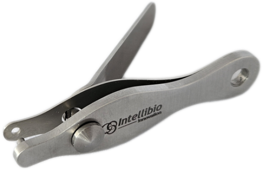 Poinçon d'oreille (style coupe-ongles)