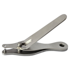Poinçon d'oreille (style coupe-ongles)